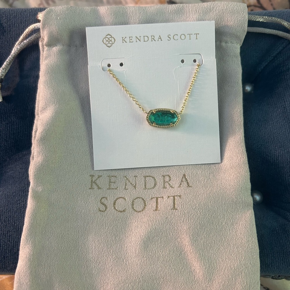 Kendra Scott Elisa Pendant Necklace